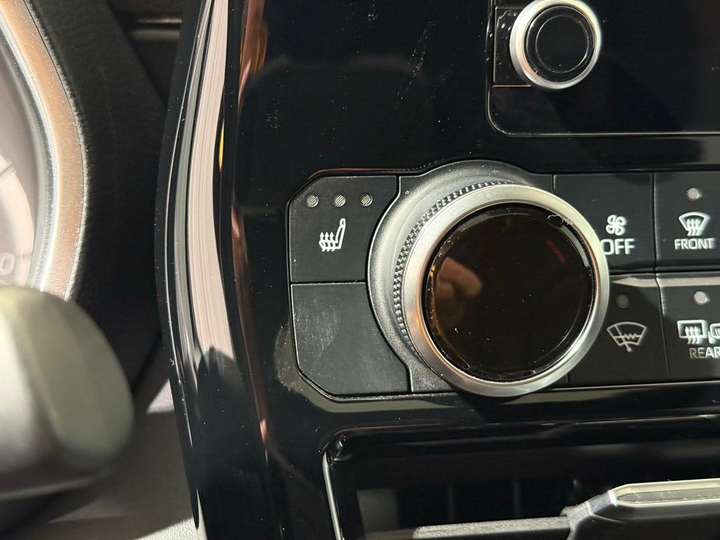2023 Toyota Highlander XSE 31
