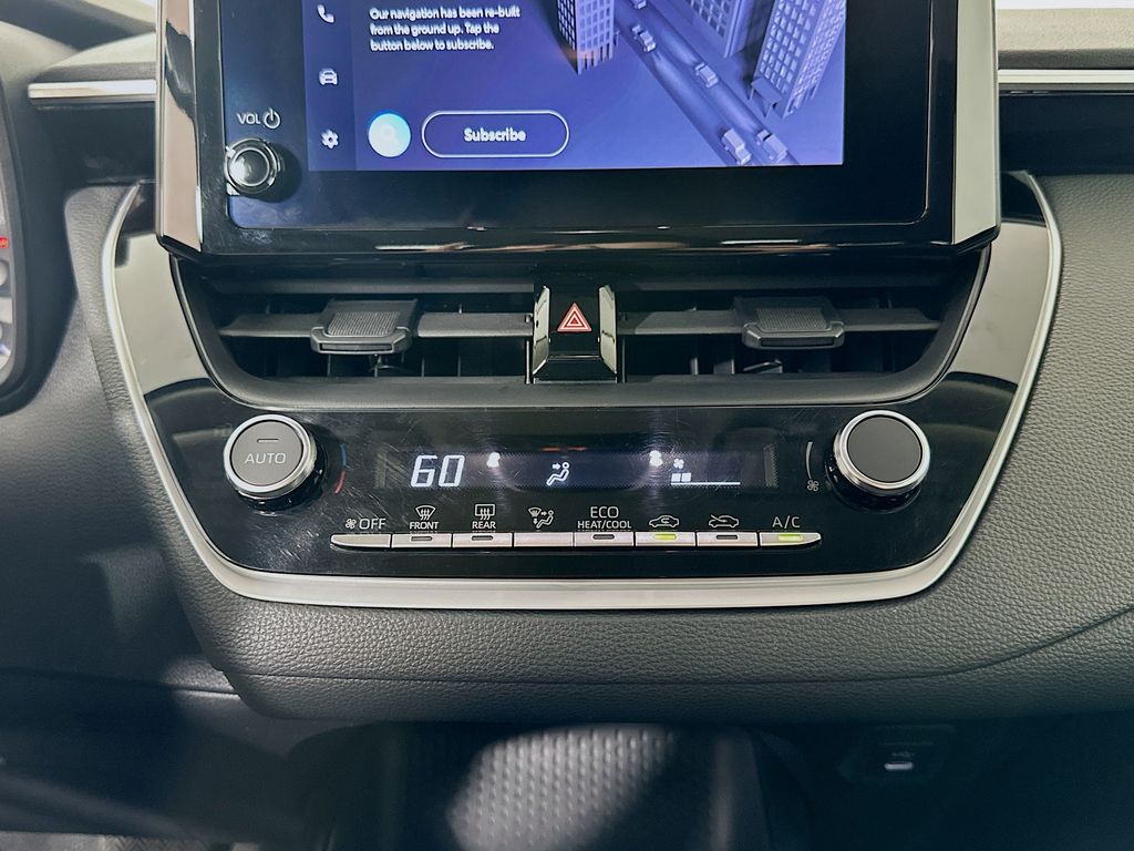 2024 Toyota Corolla LE 15