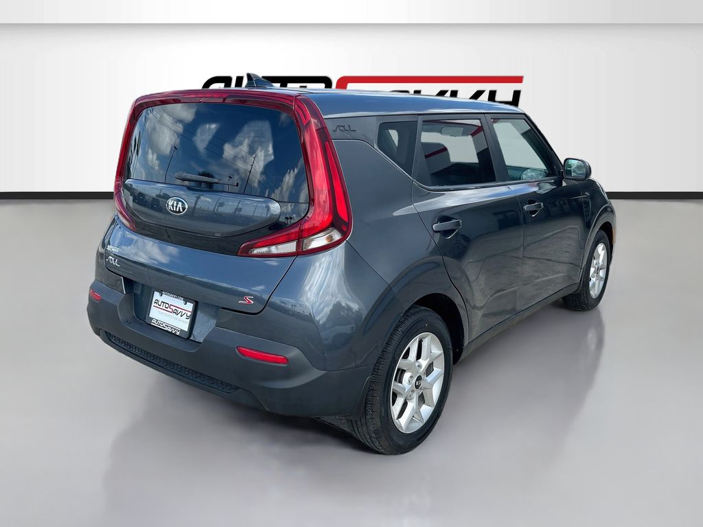 Used 2021 Gray Kia S image 7