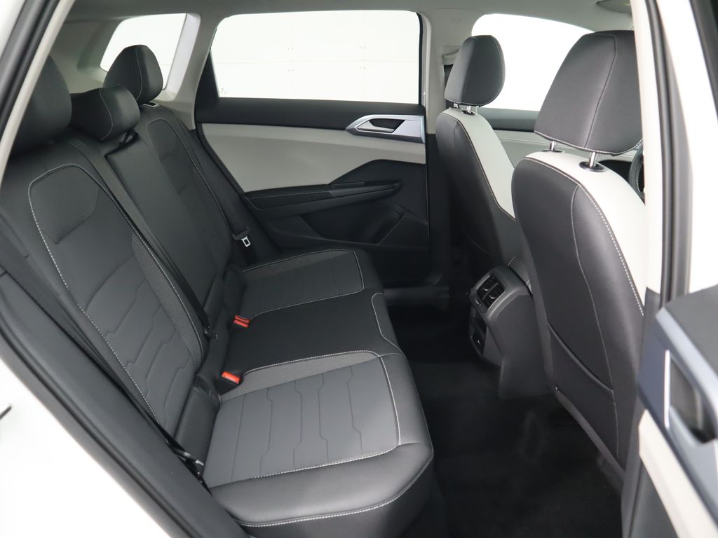 Thumbnail: 2025 Volkswagen Taos - 22