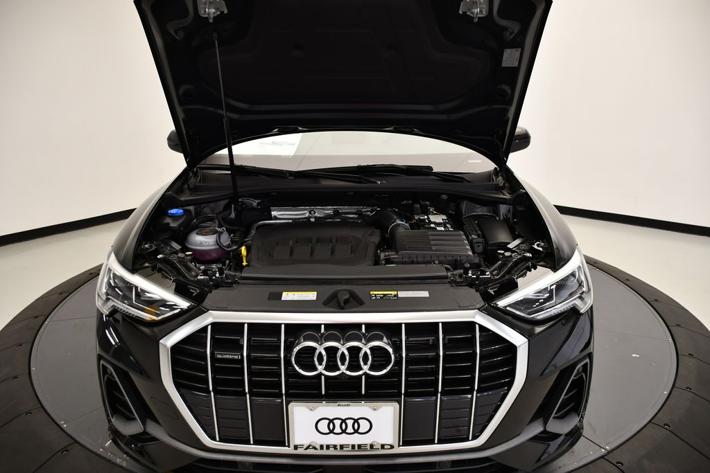 Thumbnail: 2025 Audi Q3 - 13