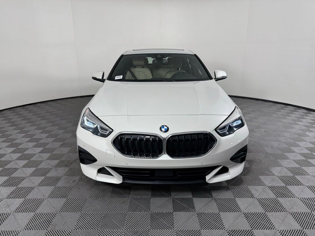 Thumbnail: 2023 BMW 2 Series - 2