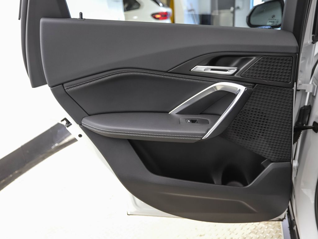 Thumbnail: 2023 BMW X1 - 20