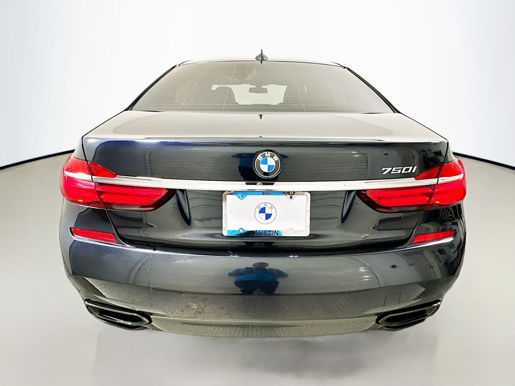 Thumbnail: 2016 BMW 7 Series - 6