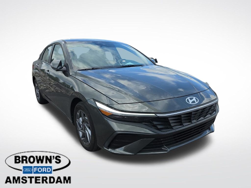 2024 Hyundai Elantra SEL - 0