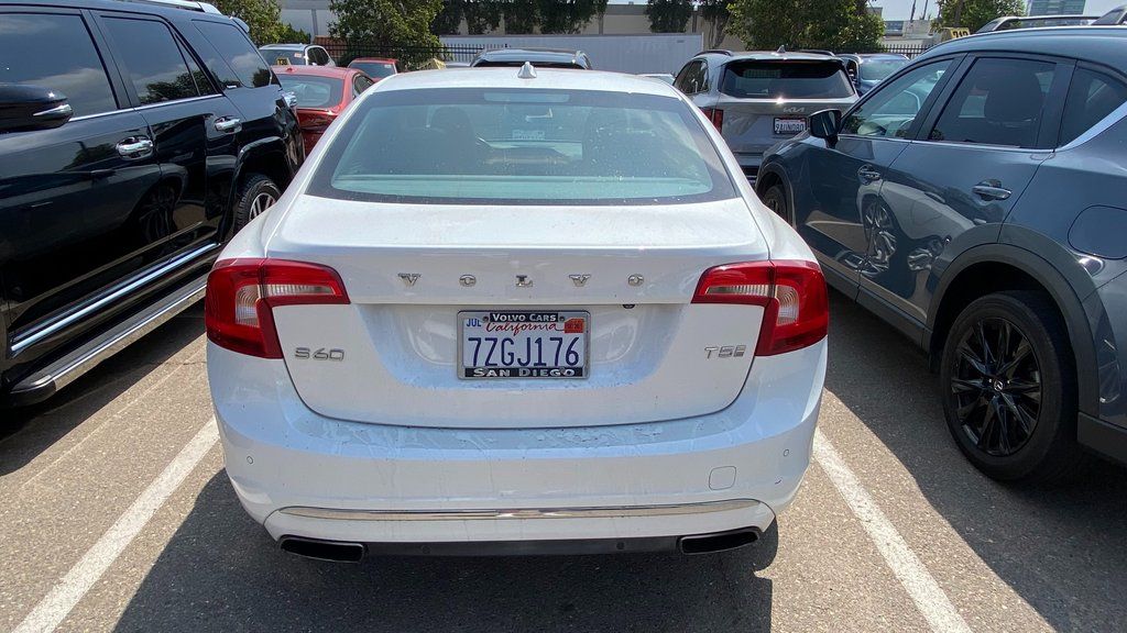 Thumbnail: 2017 Volvo S60 - 3