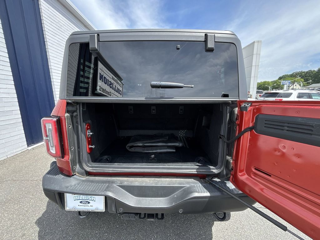 Used 2022 Chili Pepper Red Ford Badlands image 20