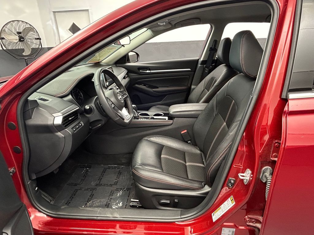 Used 2024 Scarlet Ember Nissan 2.5 SR image 15