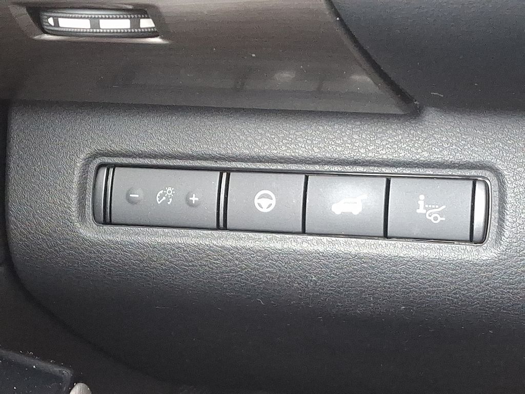 Thumbnail: 2023 Nissan Pathfinder - 24