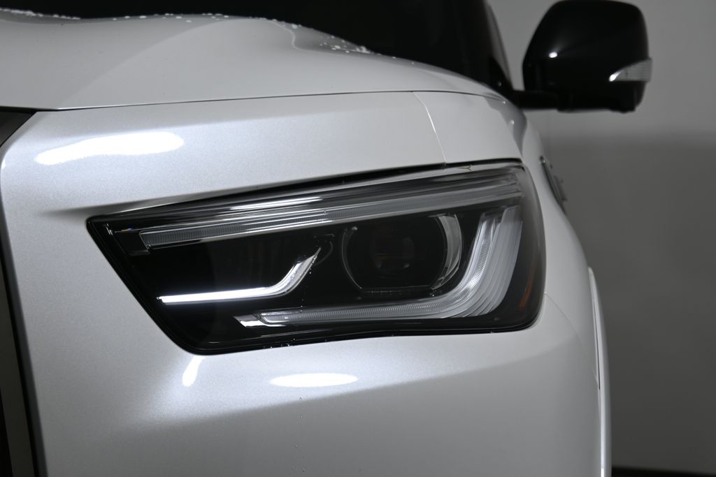 Thumbnail: 2024 INFINITI QX80 - 10