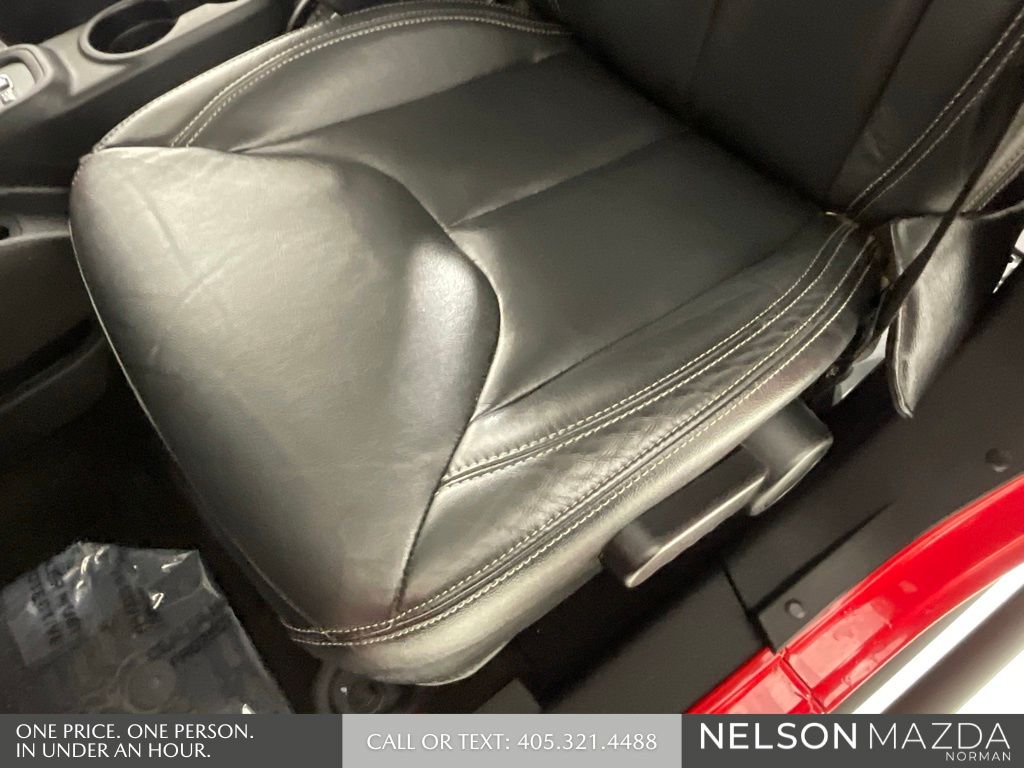 Used 2016 Red Jeep Unlimited Rubicon image 24