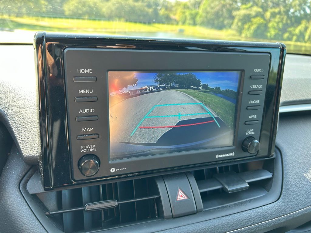 Thumbnail: 2022 Toyota RAV4 - 24