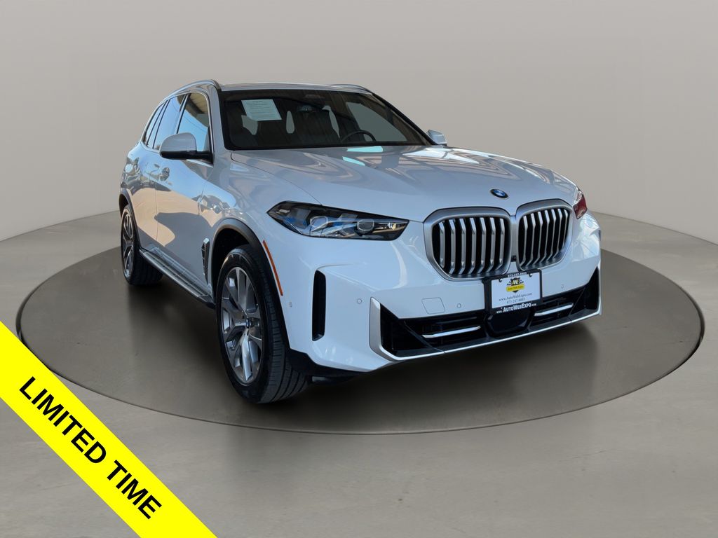 Alpine White 2026 BMW X5 SUV / Crossover Rear-Wheel Drive 8-Speed Automatic