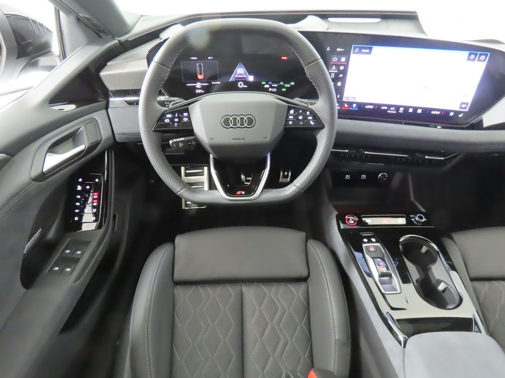 Thumbnail: 2025 Audi e-tron S - 11