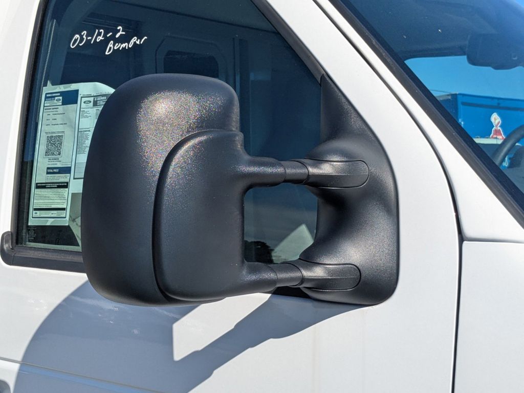 2026 Ford E-350 Cutaway 