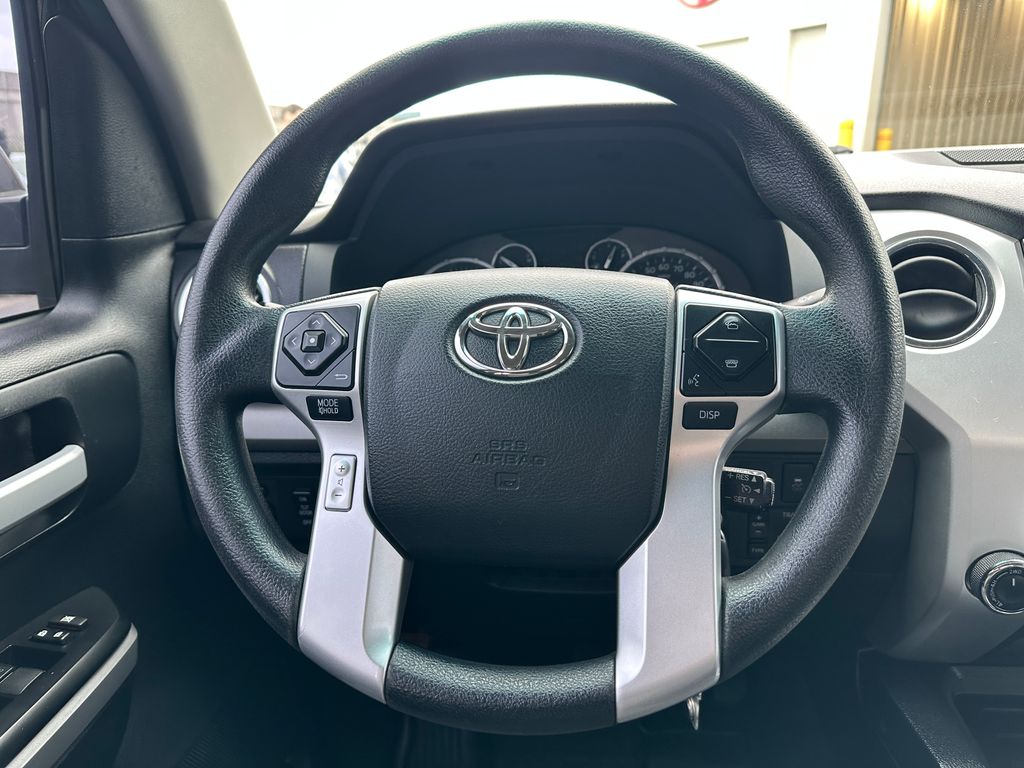 2017 Toyota Tundra SR5