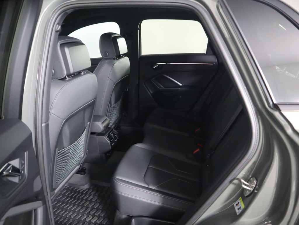 Thumbnail: 2022 Audi Q3 - 22