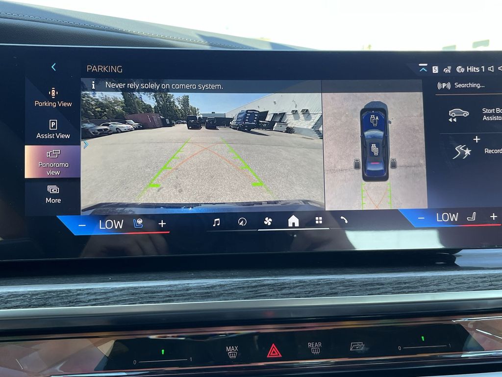 Thumbnail: 2026 BMW 7 Series - 17