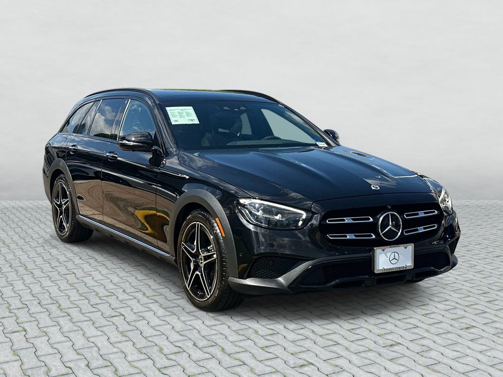 Thumbnail: 2023 Mercedes-Benz E-Class - 7