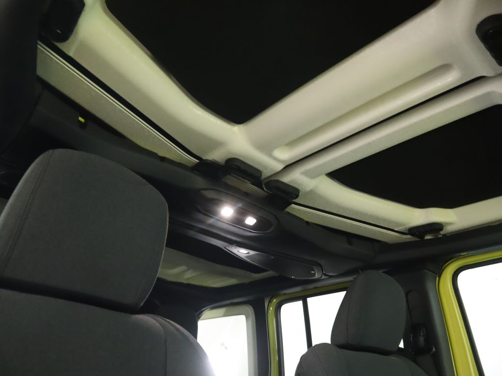 Thumbnail: 2024 Jeep Wrangler - 18