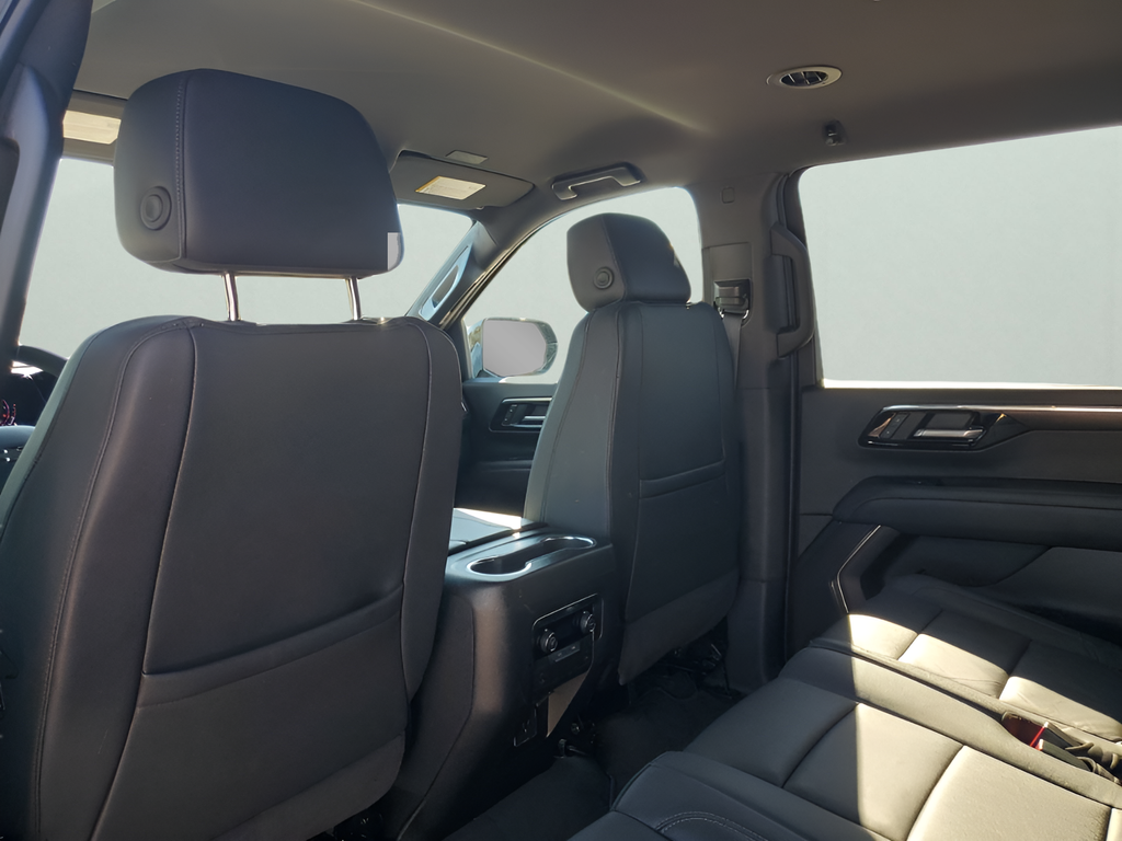 Used Car 2025 Chevrolet Suburban  Z71 For Sale Under $70,000 In Austin, Texas