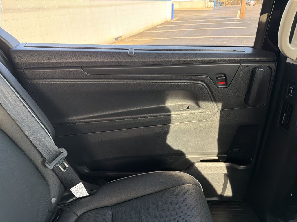 Thumbnail: 2026 Honda Odyssey - 21