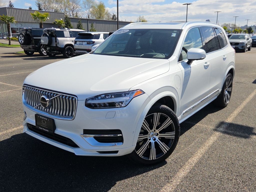 Crystal White 2024 Volvo XC90 Recharge T8 Ultimate Bright Theme 7-Passenger eAWD SUV / Crossover All-Wheel Drive Automatic