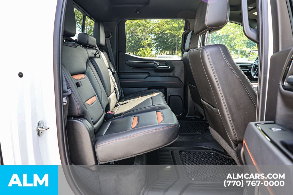 Used 2022 White GMC AT4 image 21