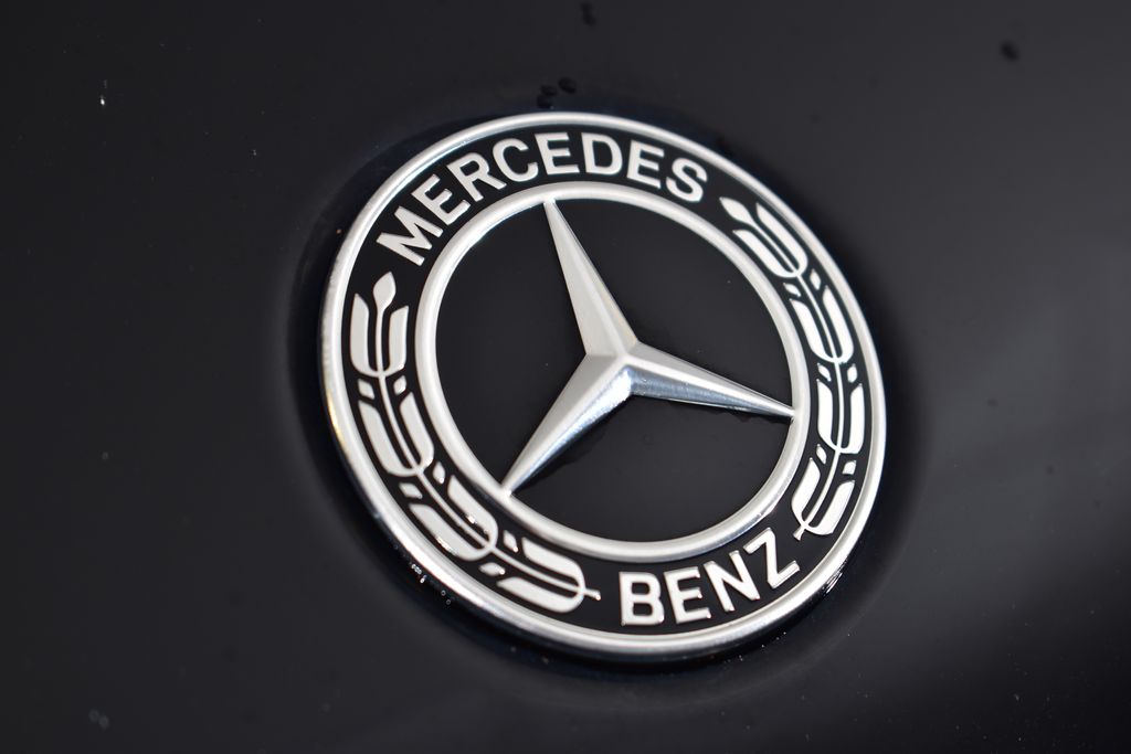 Thumbnail: 2022 Mercedes-Benz GLC - 11