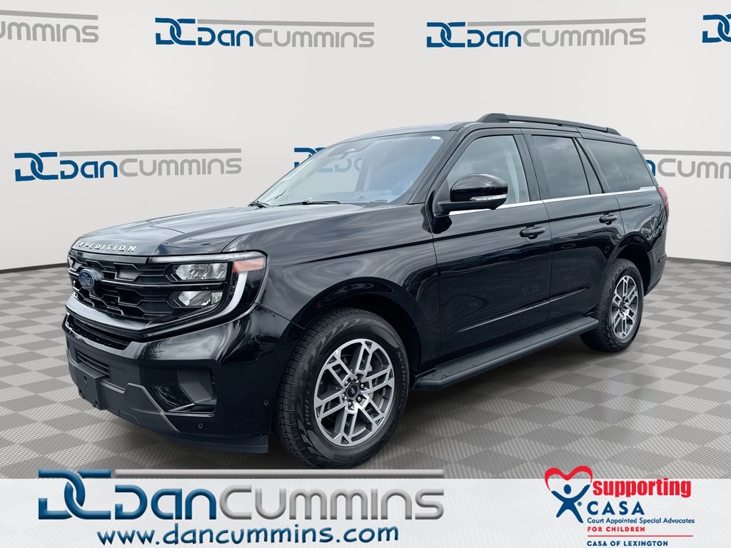 Black Metallic 2025 Ford Expedition Active 4WD SUV / Crossover Four-Wheel Drive Automatic