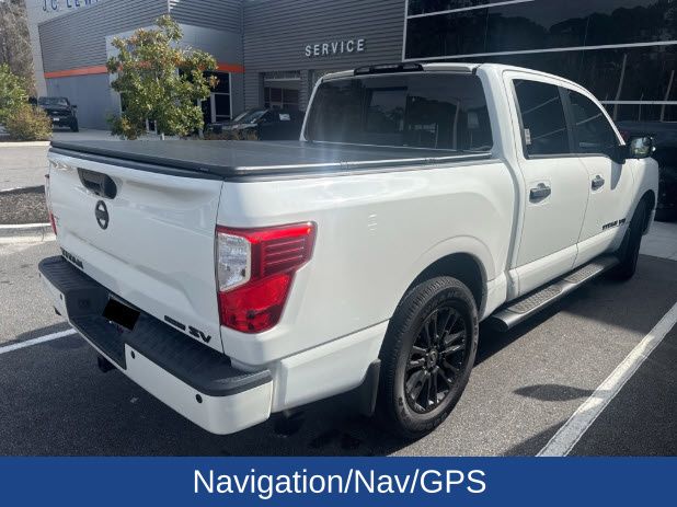 2019 Nissan TITAN SV