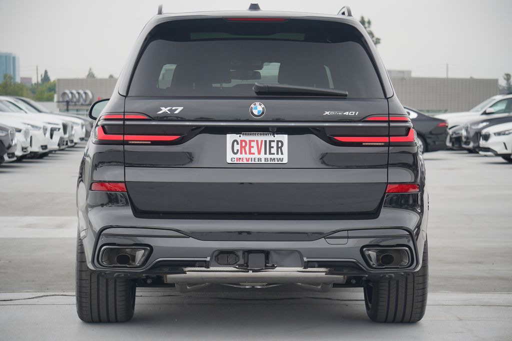 2025 BMW X7 xDrive40i 6