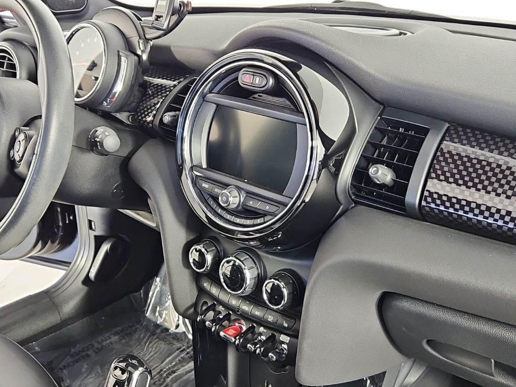 Thumbnail: 2020 MINI Cooper - 15