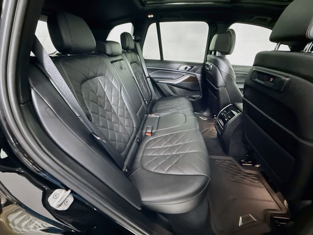 Thumbnail: 2023 BMW X5 - 29