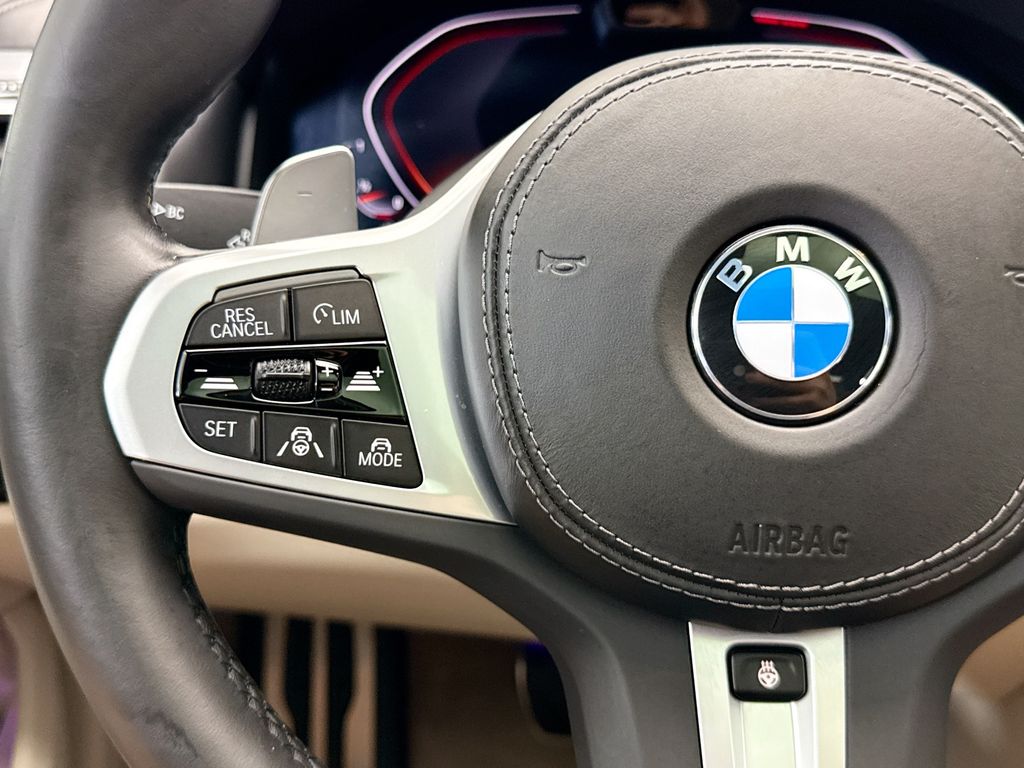 Thumbnail: 2024 BMW 8 Series - 11