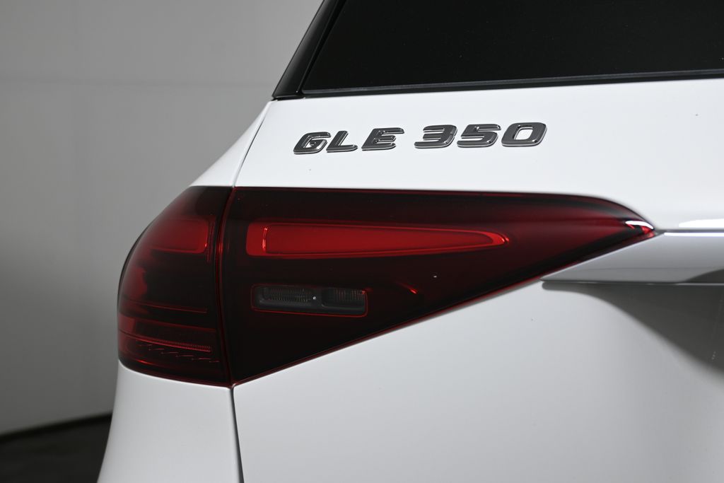 Thumbnail: 2026 Mercedes-Benz GLE - 12