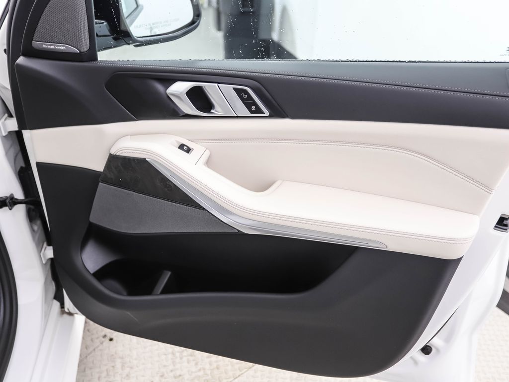 Thumbnail: 2024 BMW X5 - 28