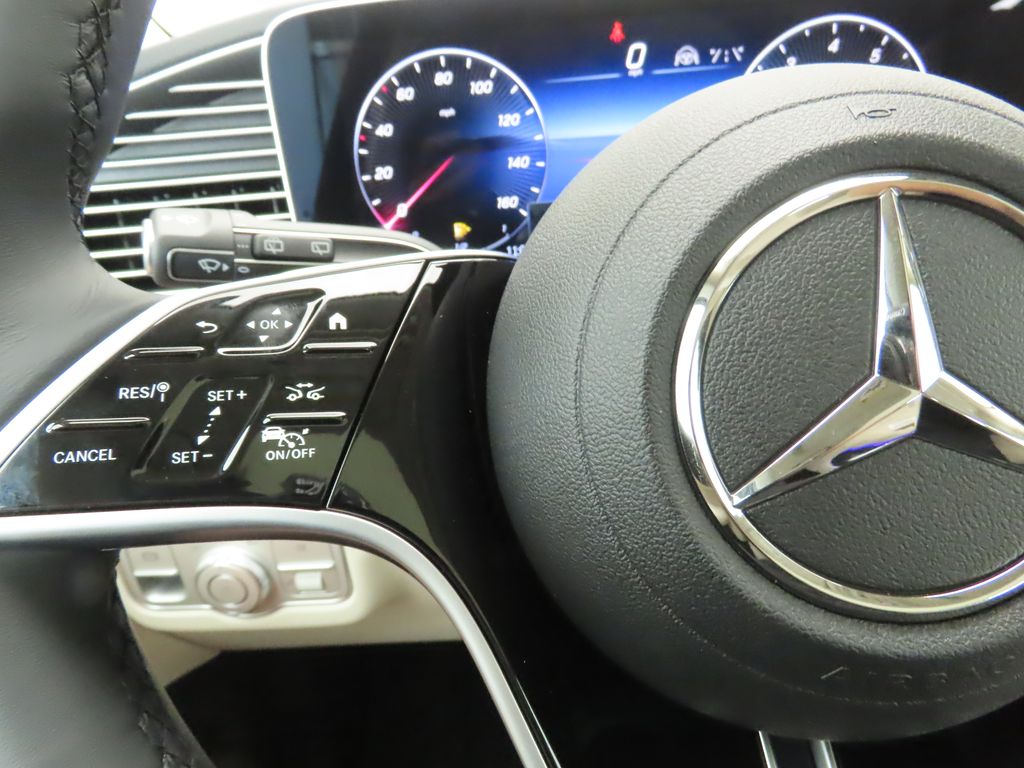 2024 Mercedes-Benz GLS 450 4MATIC 11