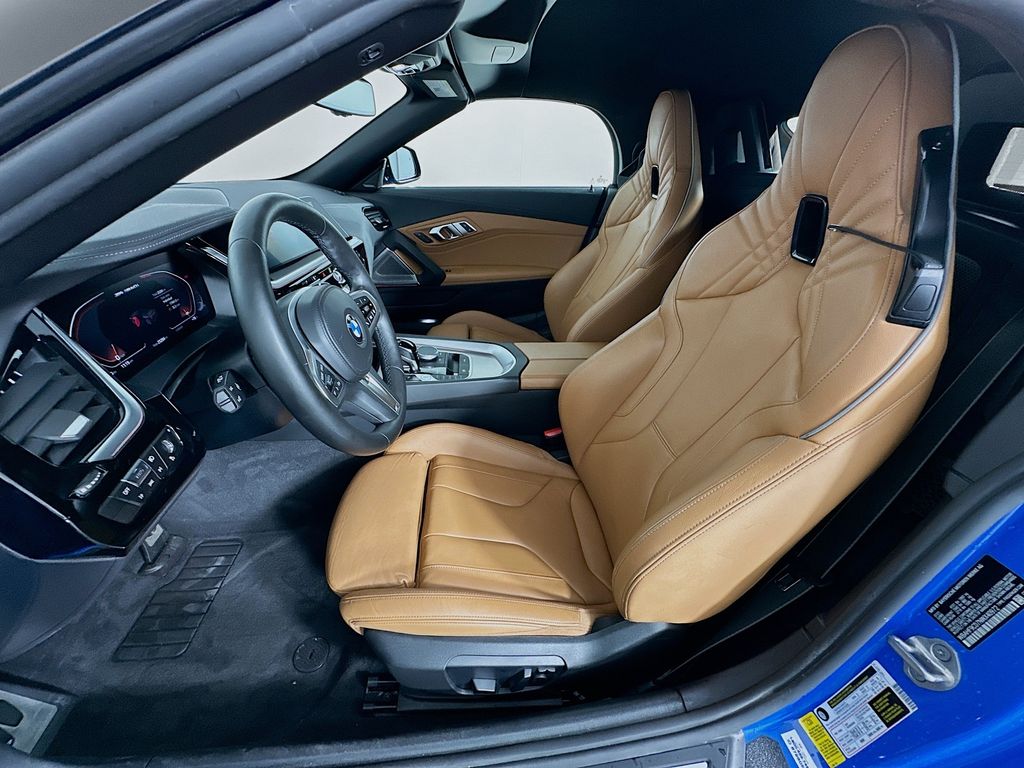 Thumbnail: 2022 BMW Z4 - 22
