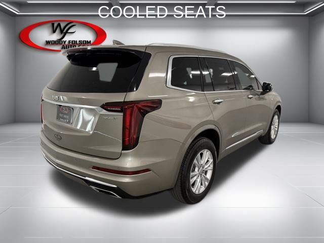 View vehicle photo 6