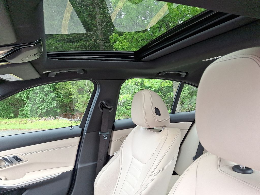 2023 BMW 3 Series 330i xDrive 14
