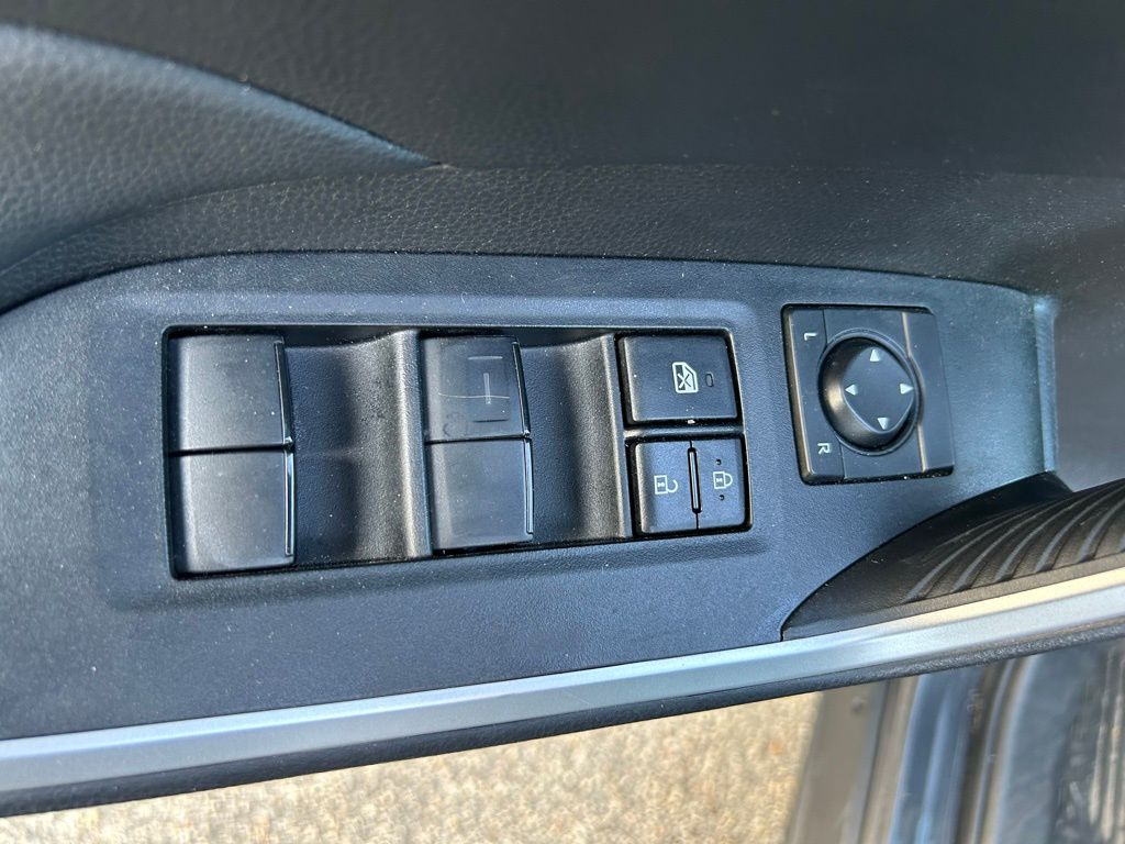 Thumbnail: 2024 Toyota RAV4 - 16