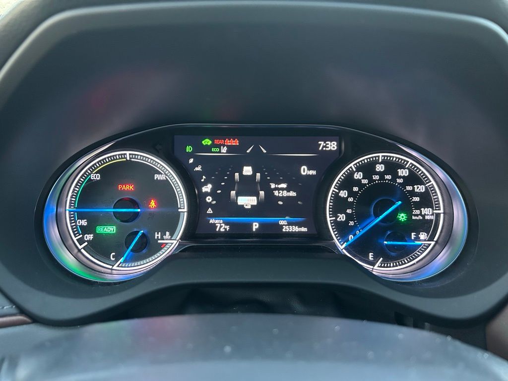 Thumbnail: 2023 Toyota Venza - 24