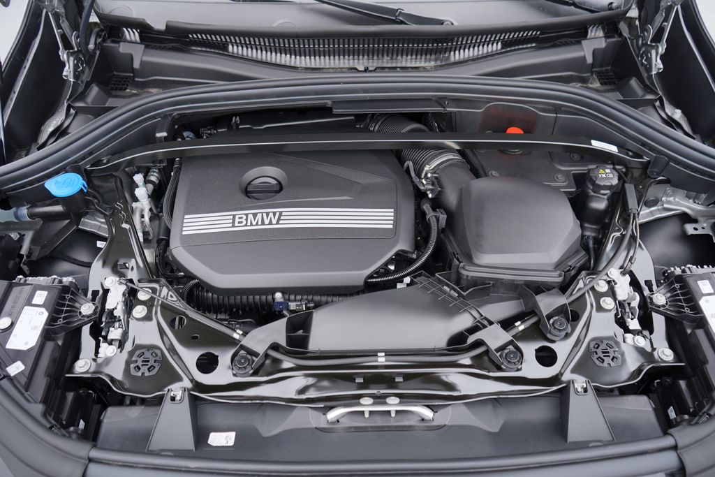 2025 BMW X1 xDrive28i 22