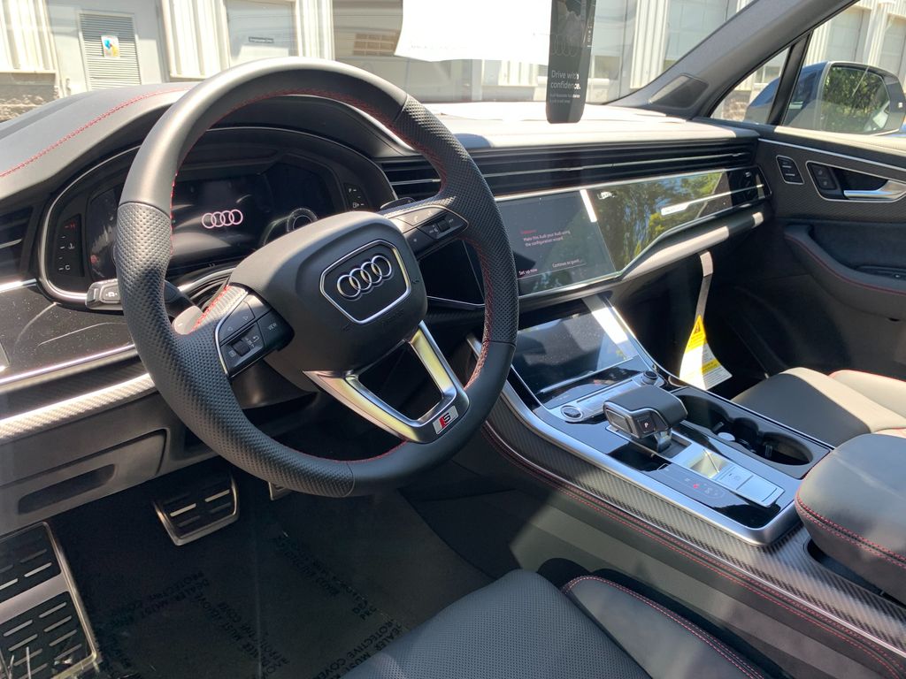 Thumbnail: 2026 Audi Q7 - 8