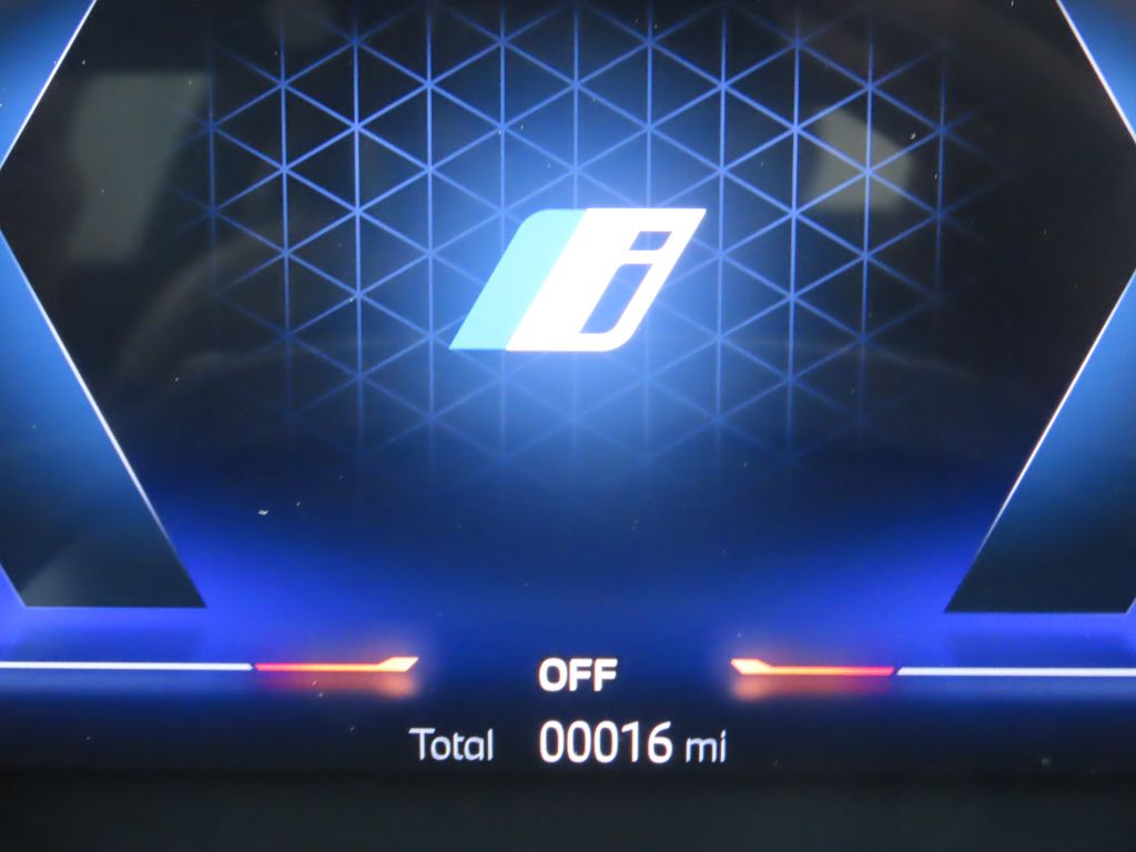 2025 BMW i4 xDrive40 32