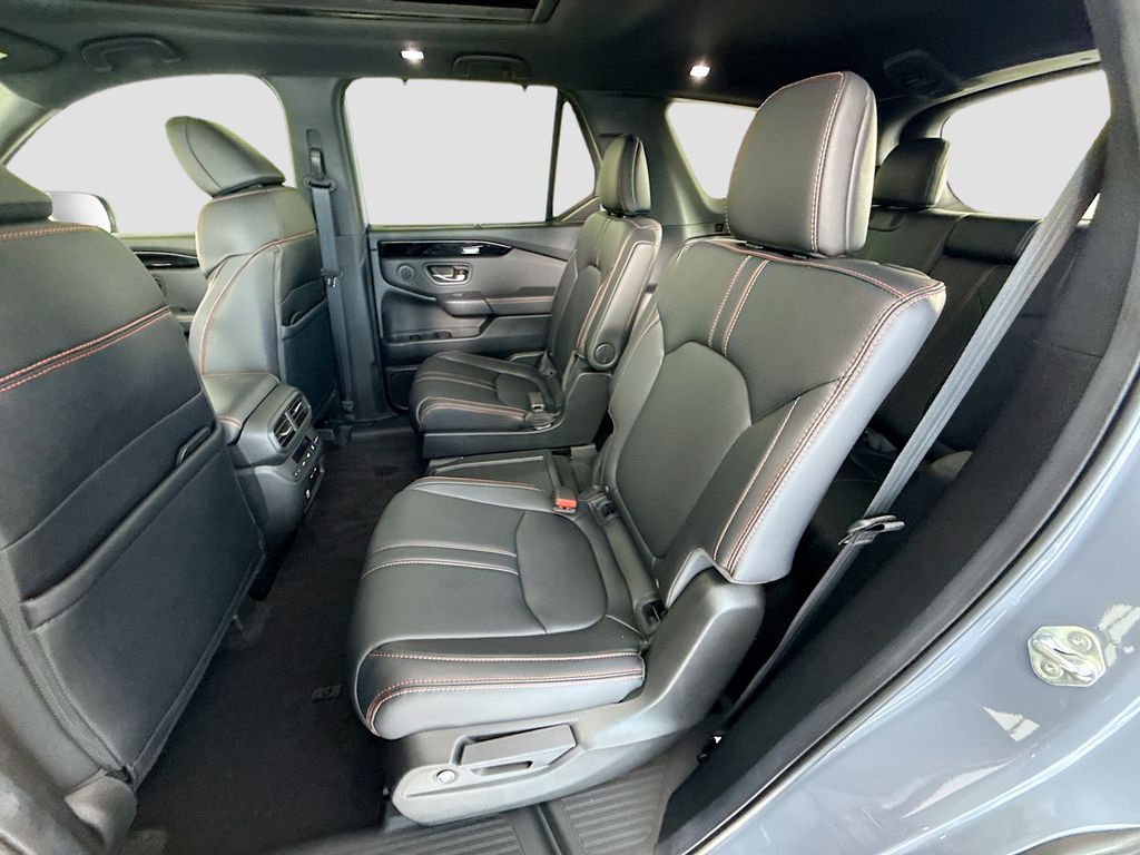 Thumbnail: 2025 Honda Pilot - 21