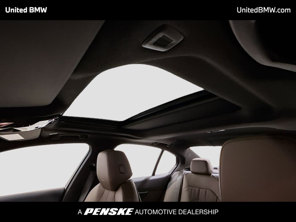 Thumbnail: 2026 BMW 5 Series - 12