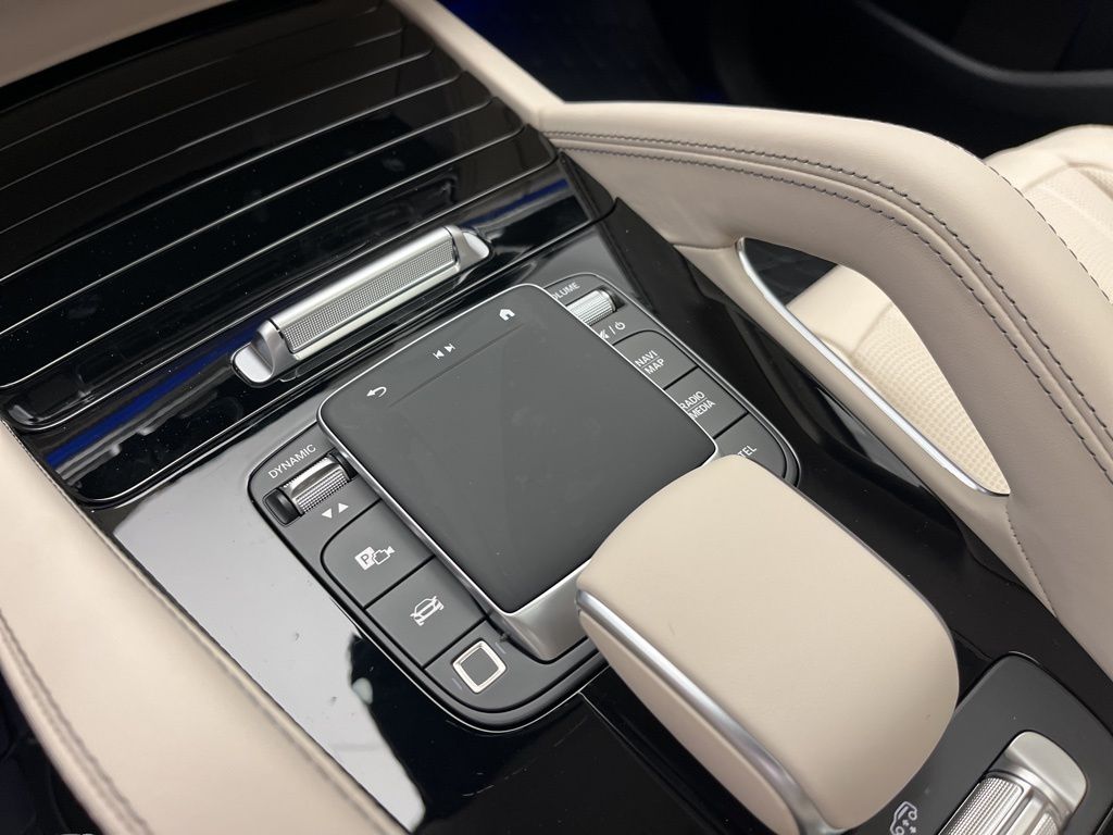 Thumbnail: 2026 Mercedes-Benz GLE - 22