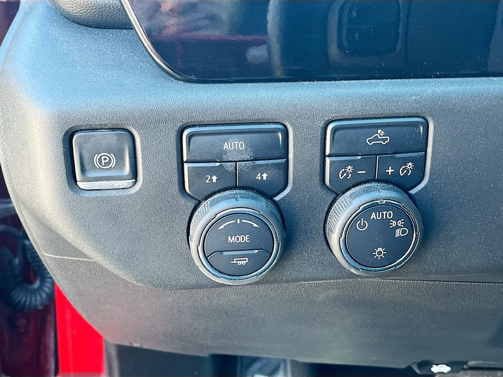 Used 2025 Red Chevrolet LT image 10